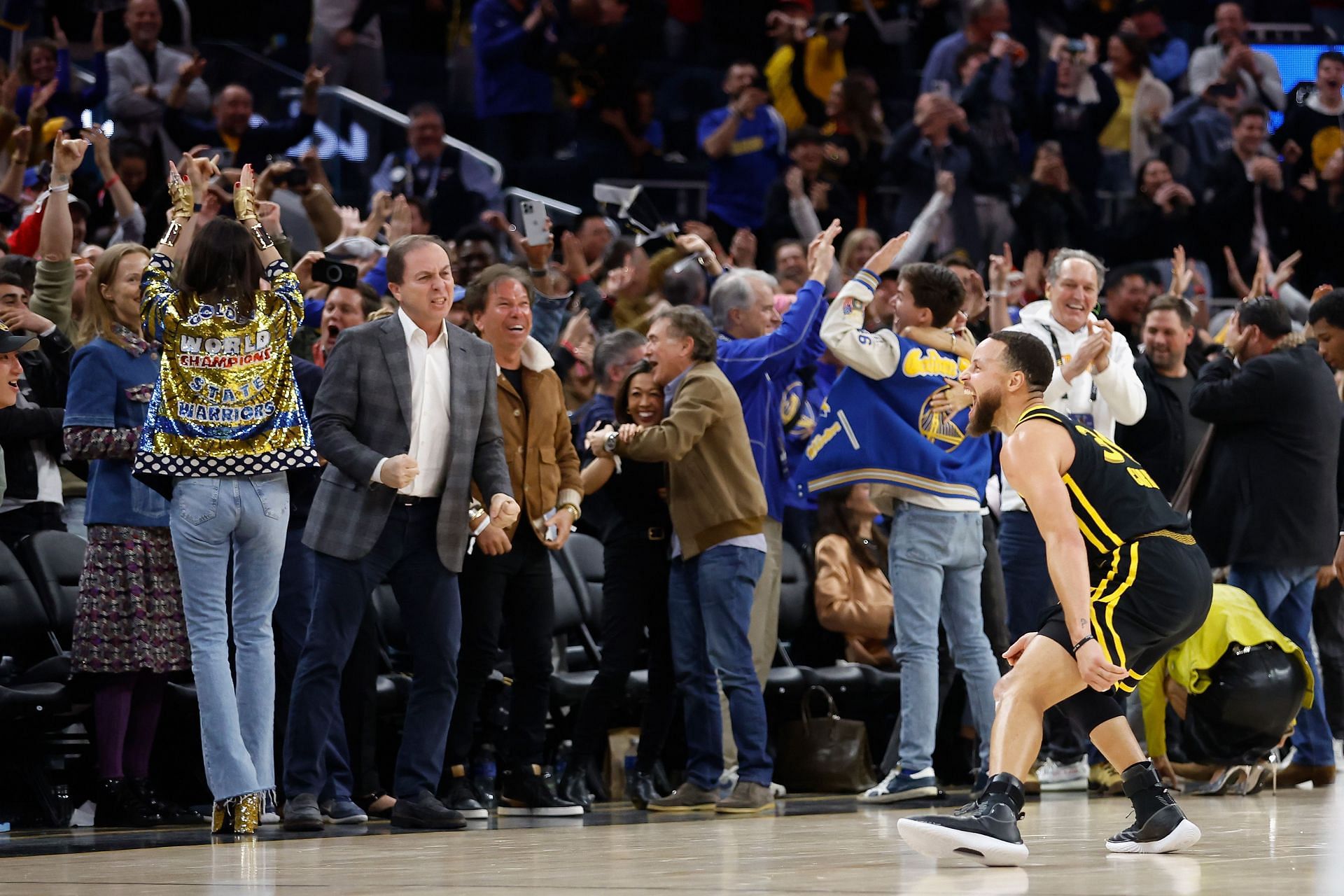 Phoenix Suns v Golden State Warriors