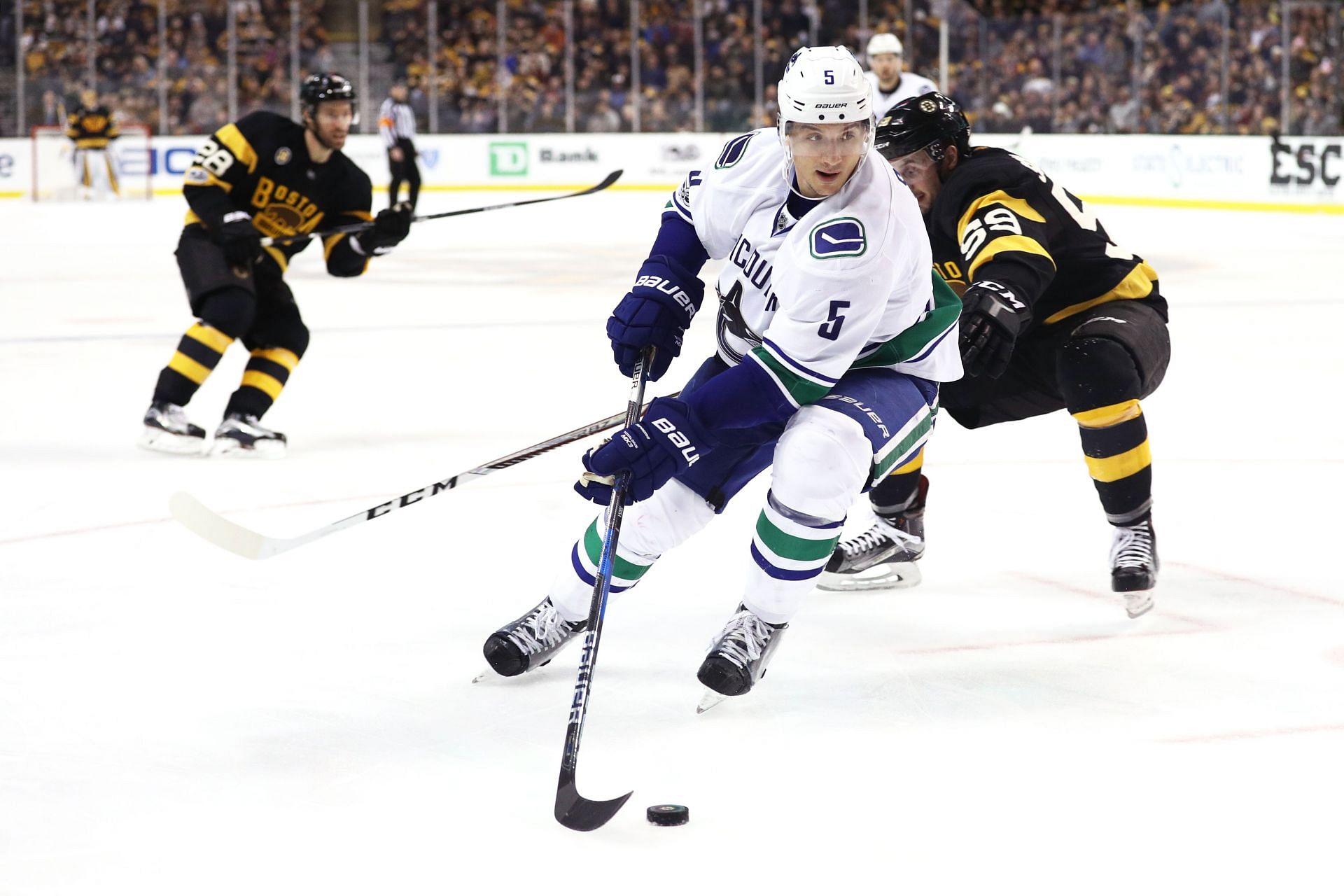 Vancouver Canucks v Boston Bruins