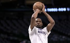 "We're animals, we're circus acts" - Kevin Durant retorts back to courtside fan calling him b**ch during Suns vs Mavericks