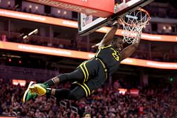 "This clown is shameless": Draymond Green’s theatrics after taking elbow in heated Warriors-Clippers matchup leaves NBA fans in stitches