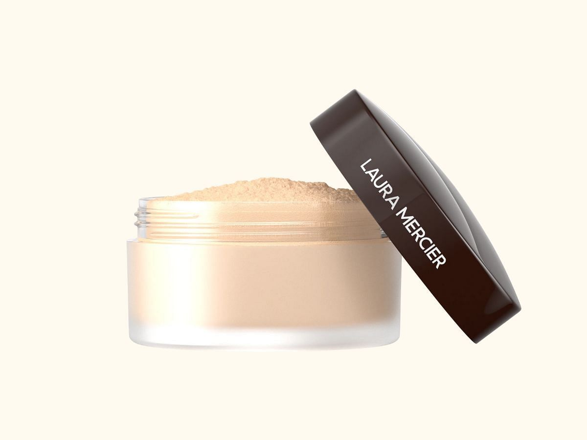 Laura Mercier Translucent Loose Setting Powder (Image via Laura Mercier)