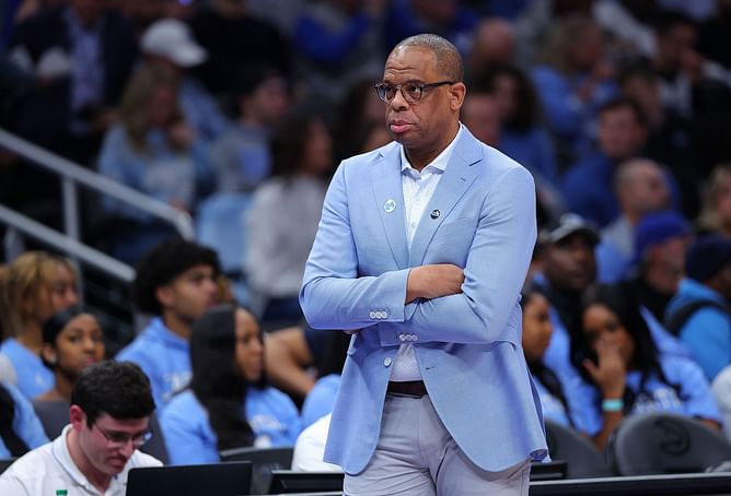 Hubert Davis salary: How much does the North Carolina HC earn with the Tar Heels?