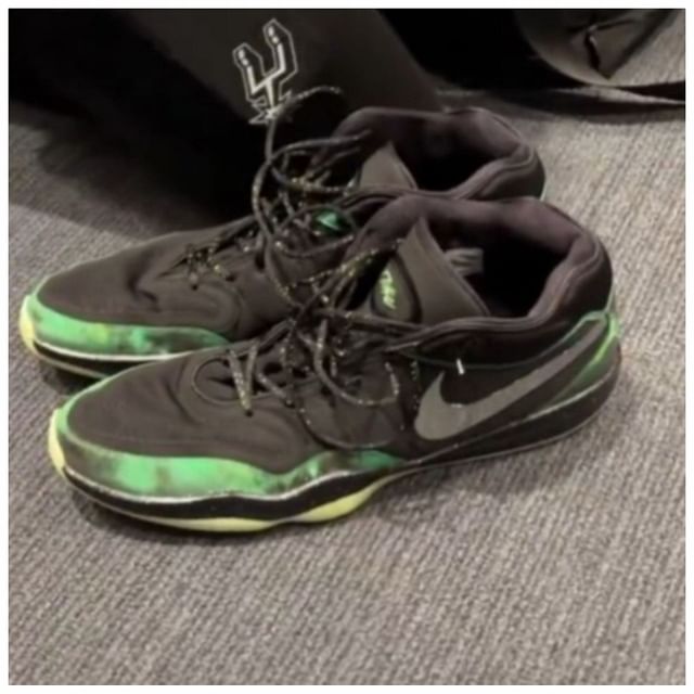 In Photos: Victor Wembanyama shows his size 20.5 Nike 'alien' inspired ...