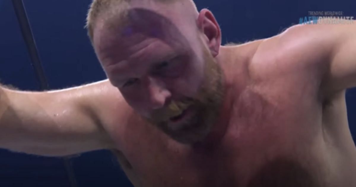 Jon Moxley had a match on Dynamite this week [Image via AEW YouTube]