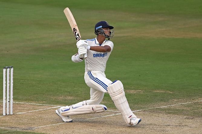 "Sehwag did that consistently for many years" - Pragyan Ojha on whether Yashasvi Jaiswal can be compared to Virender Sehwag for his fearlessness