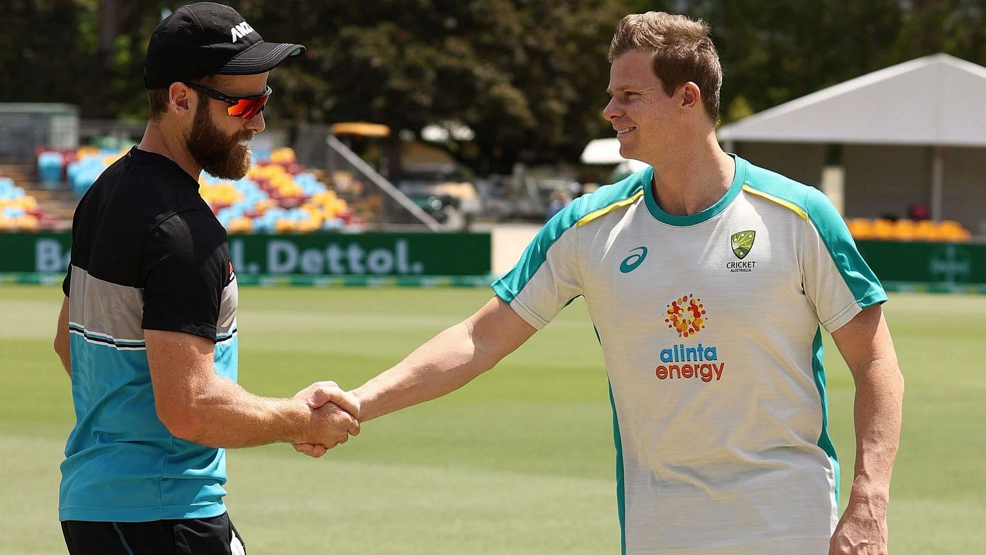 Kane Williamson (L) &amp; Steve Smith have been among the modern-day greats of Test cricket