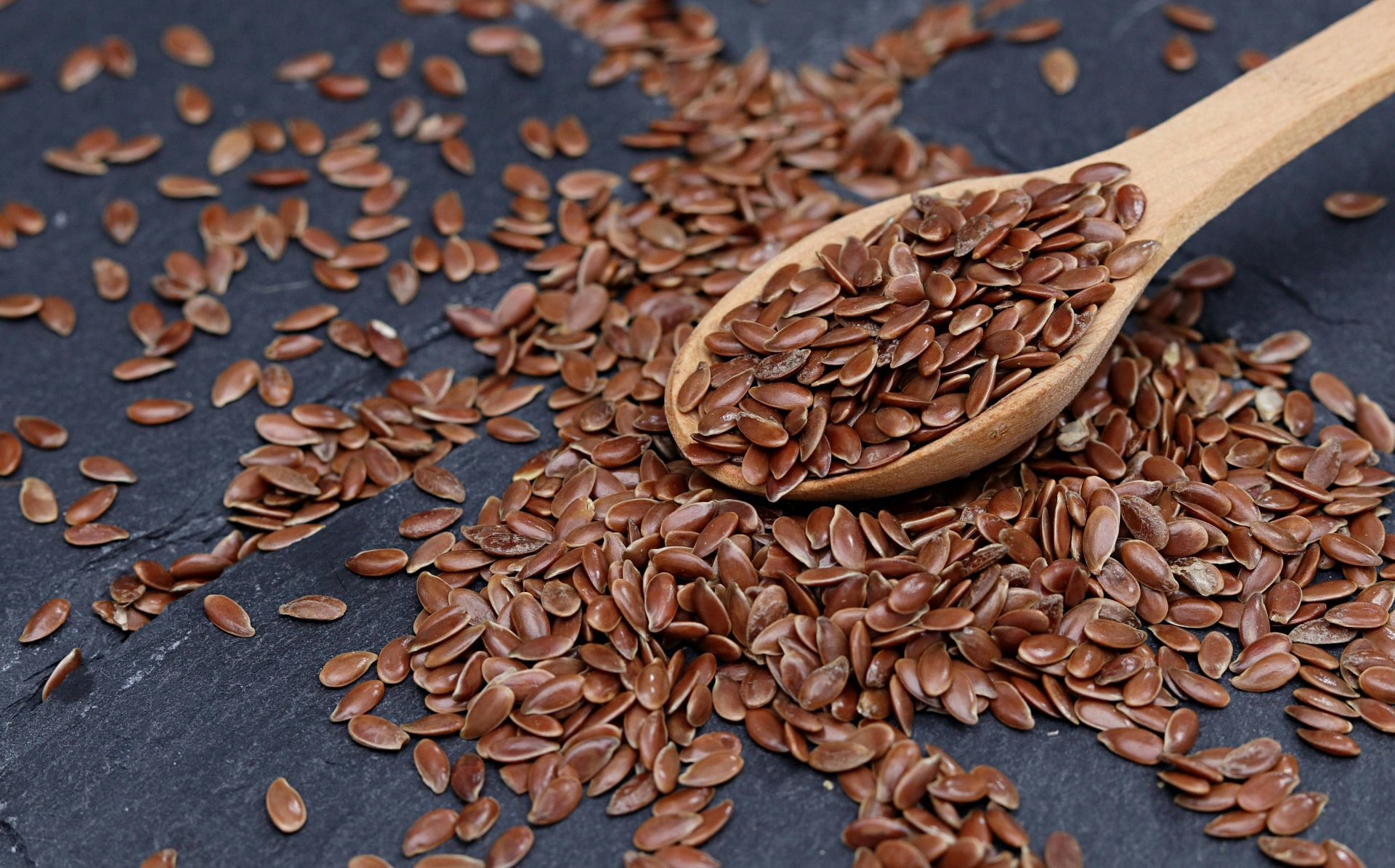 Importance of Chia seeds vs flax seeds (image sourced via Pexels / Photo by marek)