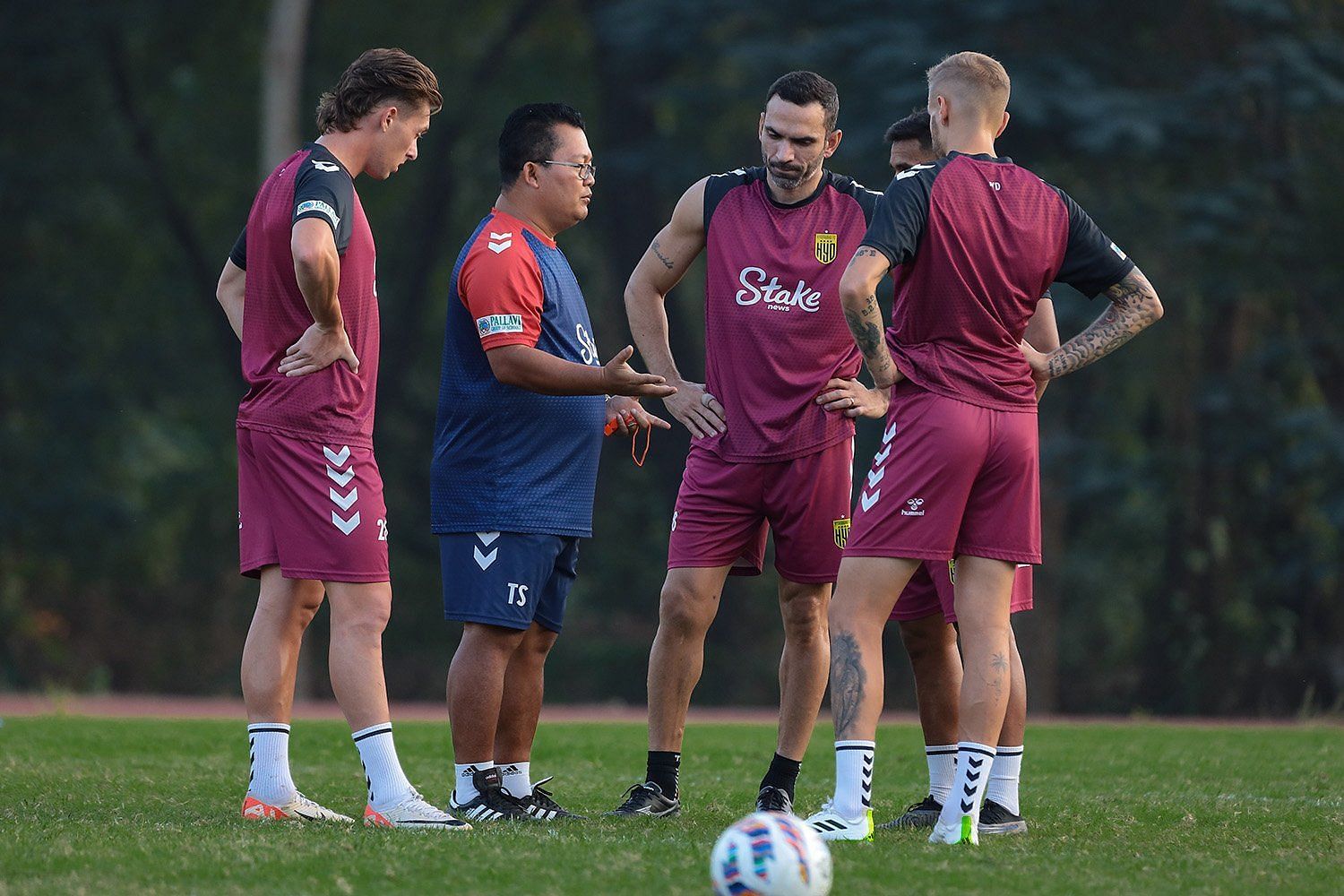 Hyderabad FC head coach Thangboi Singto in training. (Hyd FC)