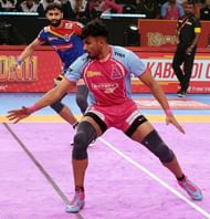 Arjun Deshwal in action against UP Yoddhas (image via PKL)