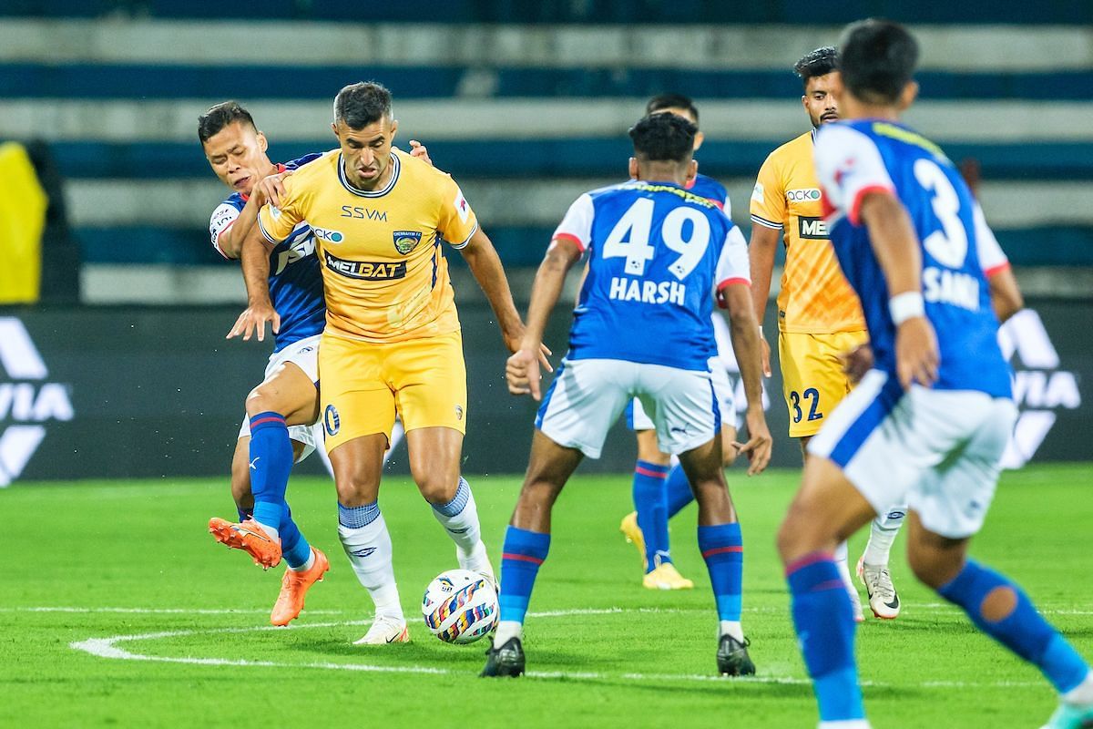 Bengaluru FC kept a good shape at the back (Image courtesy: ISL Media)