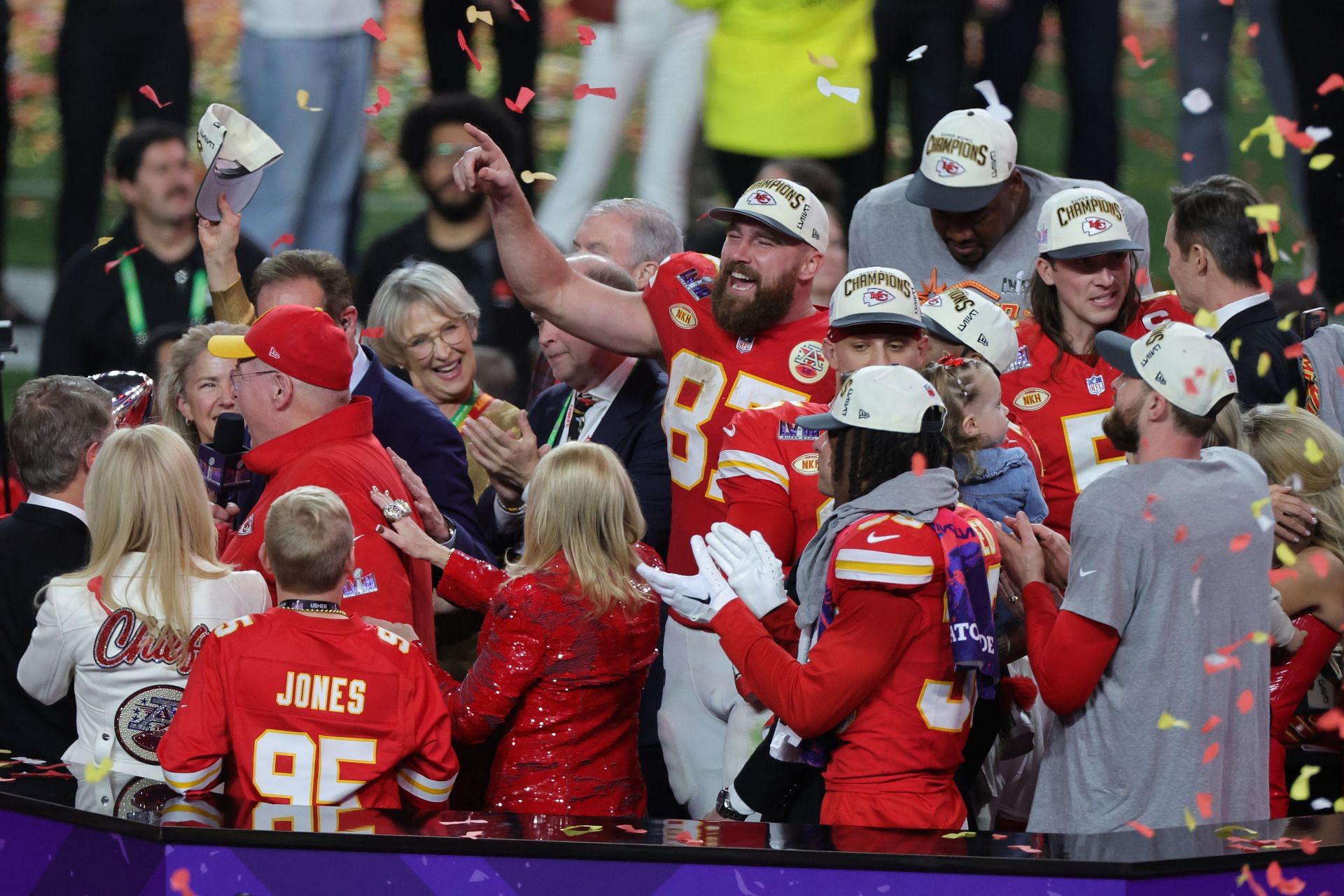 Travis Kelce faces backlash from fans over SB-winning speech, pushing ...