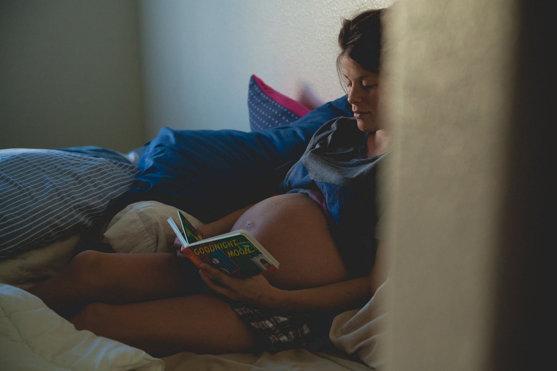 overweight and pregnant (image sourced via Pexels / Photo by josh)