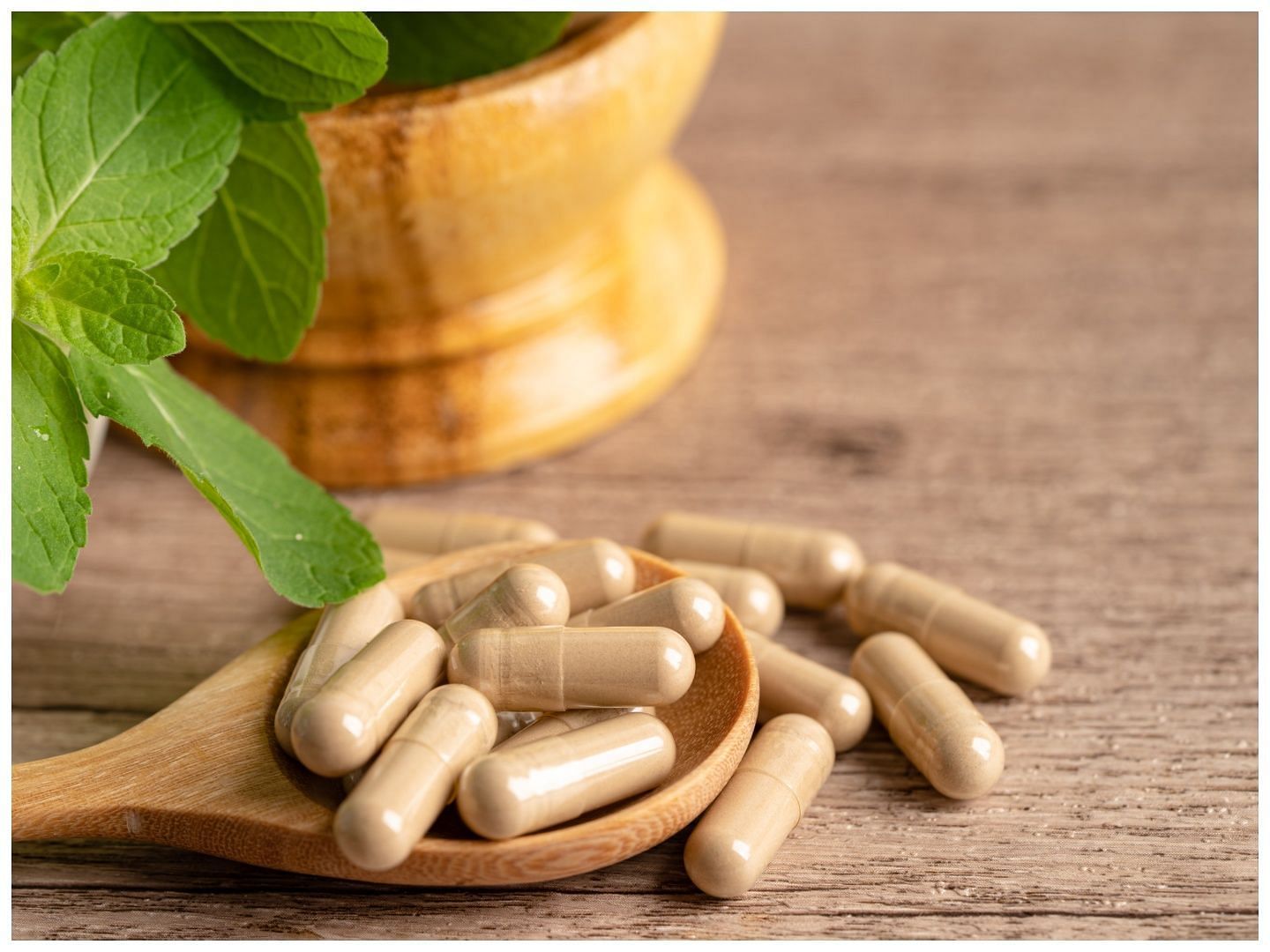 Supplements can provide necessary antioxidants to our body. (Image via Vecteezy)