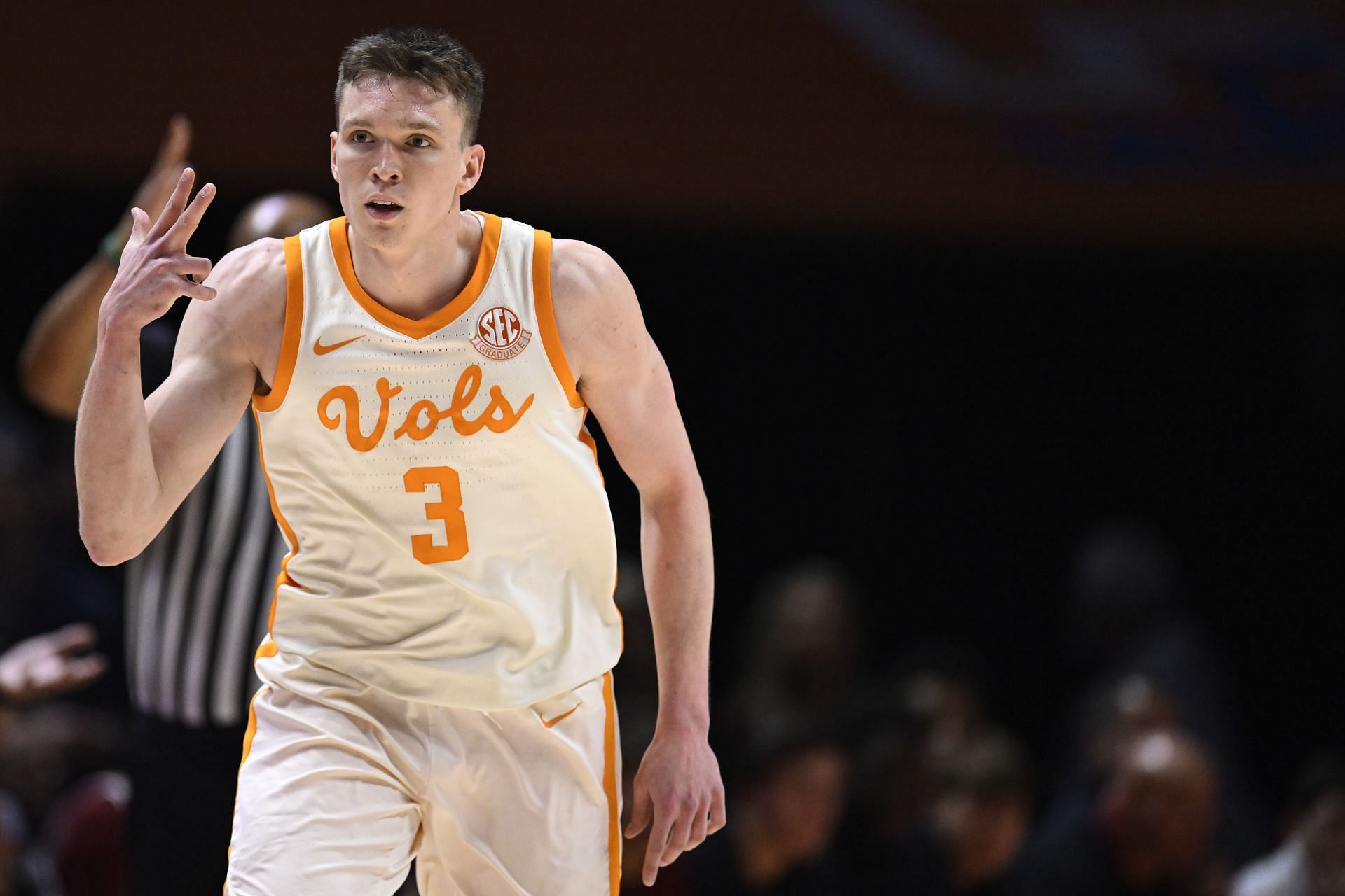 Dalton Knecht Stats: How Did Tennessee Star Perform Against Missouri?