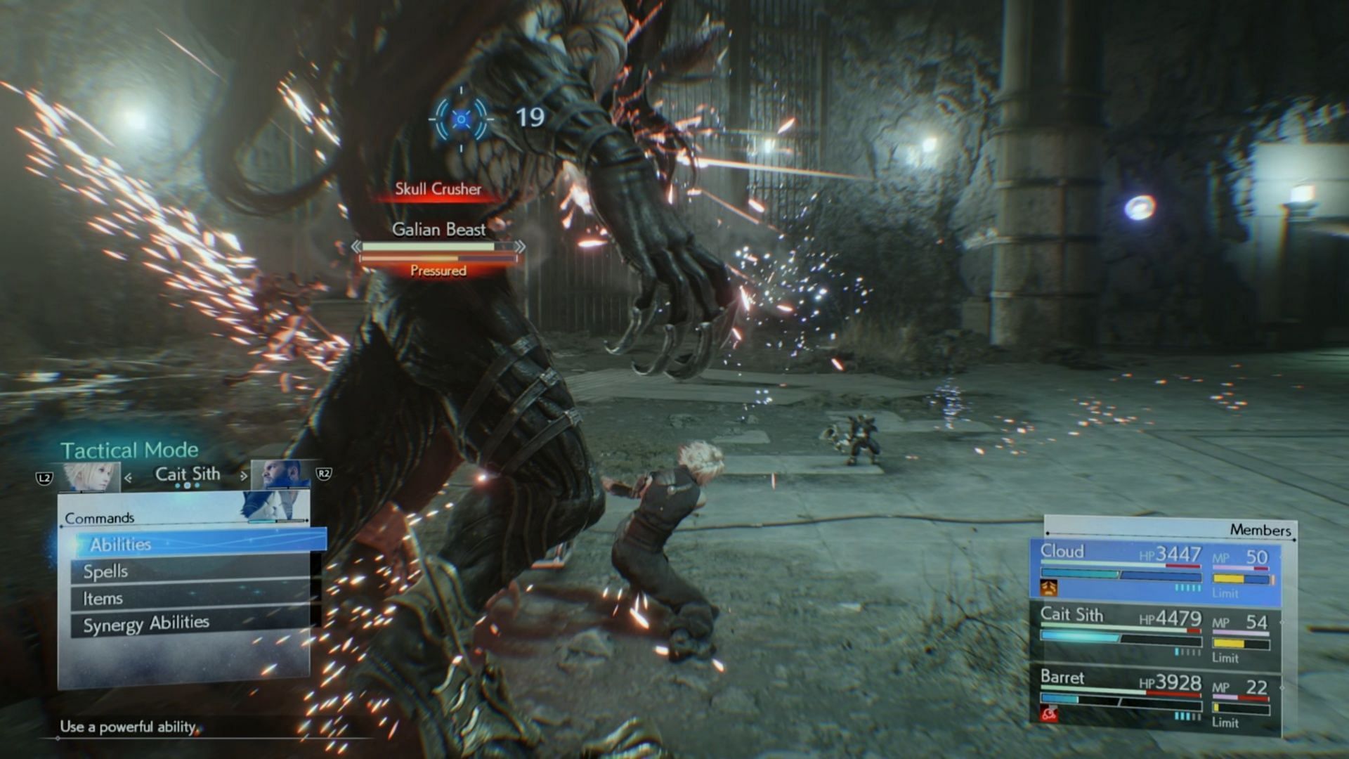 Pressure this boss any chance you get. It can hit incredibly hard (Image via Square Enix)