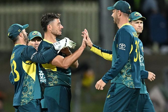 AUS vs WI: ऑस्ट्रेलिया ने वेस्टइंडीज को हाई स्कोरिंग T20I मुकाबले में करीबी अंतर से हराया, डेविड वॉर्नर की धुंआधार बल्लेबाजी
