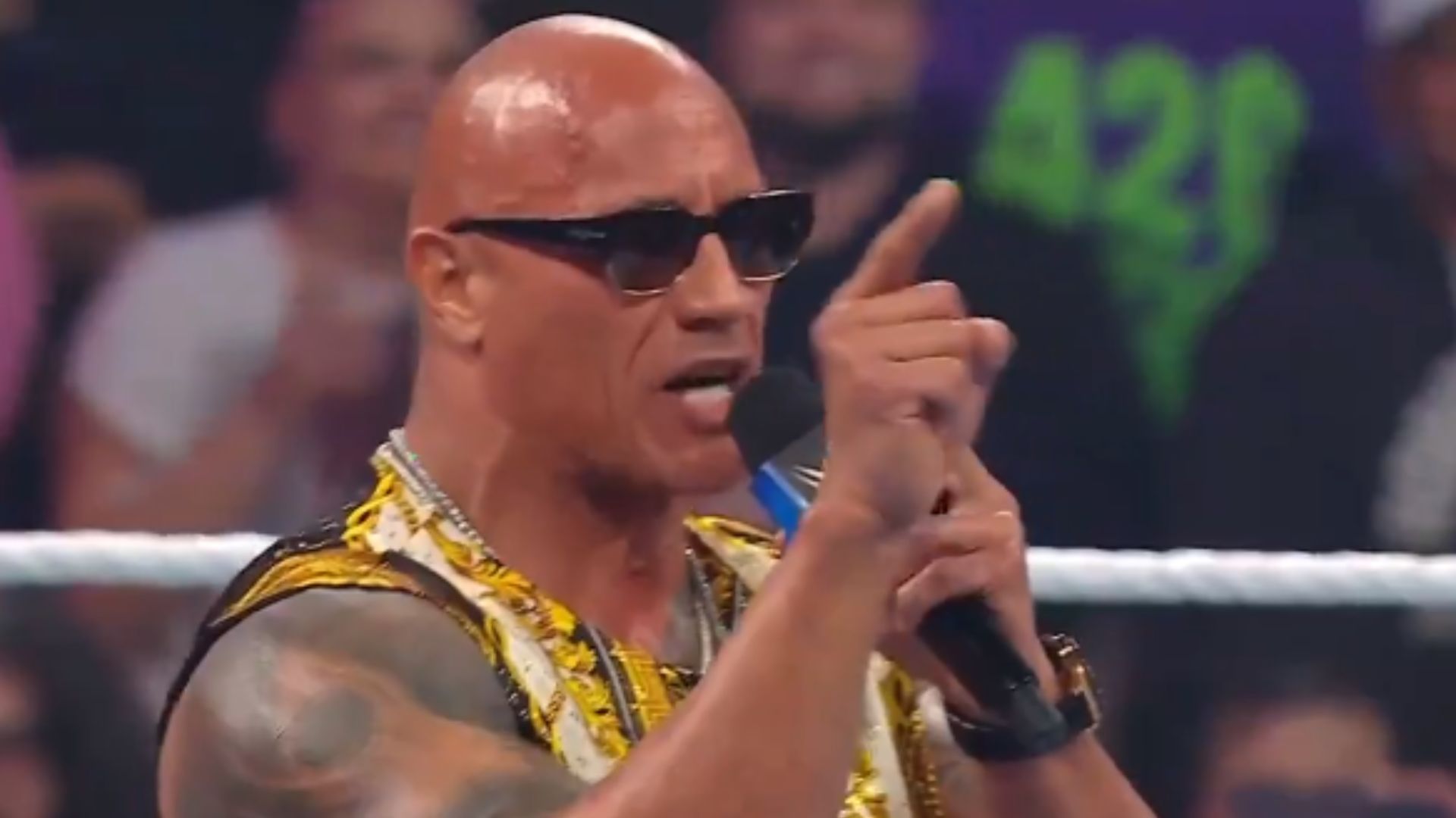 [WATCH] The Rock teases fighting a fan after WWE SmackDown goes off the air