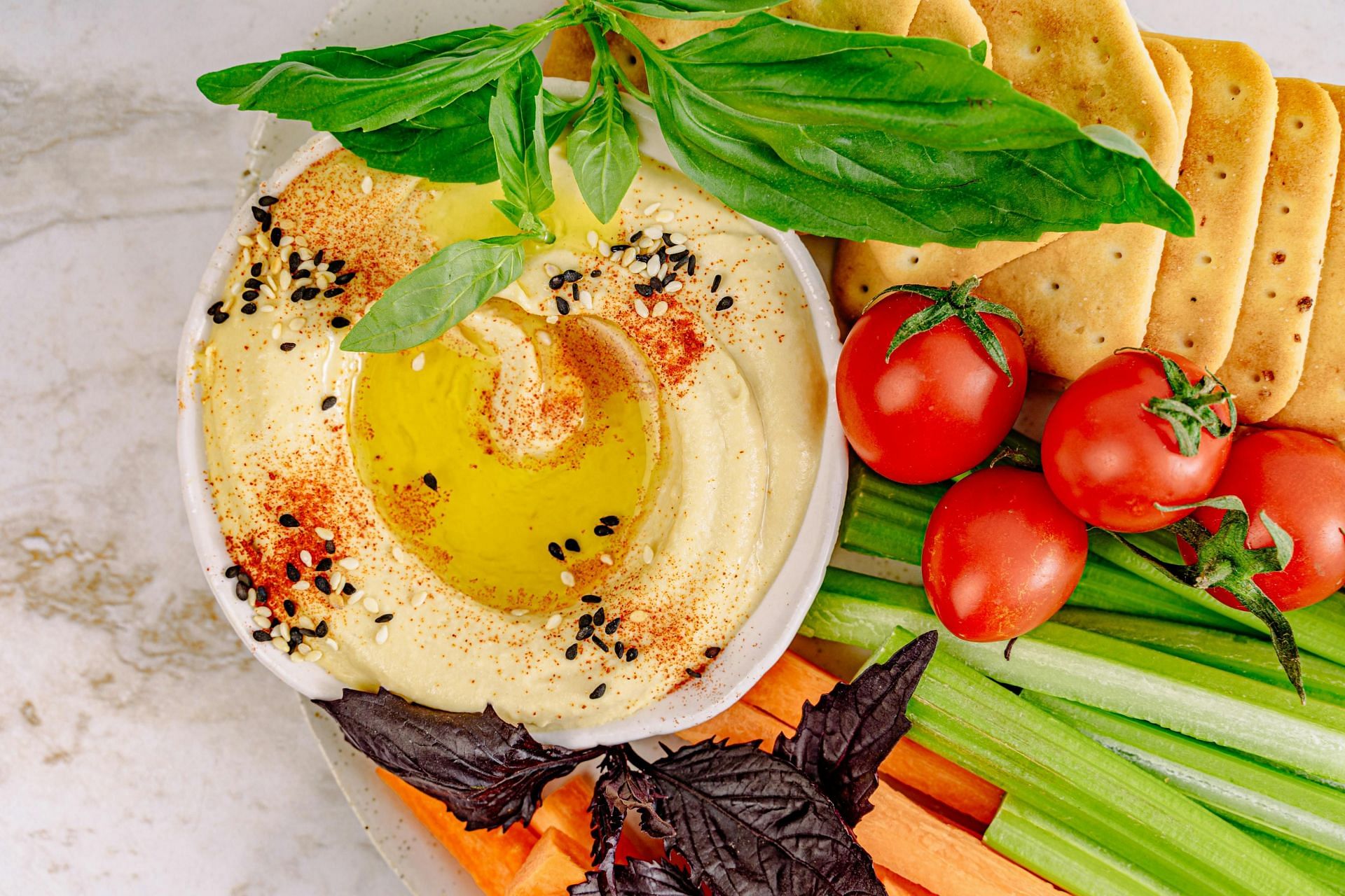 Healthy hummus recipe (image sourced via Pexels / Photo by antoni)