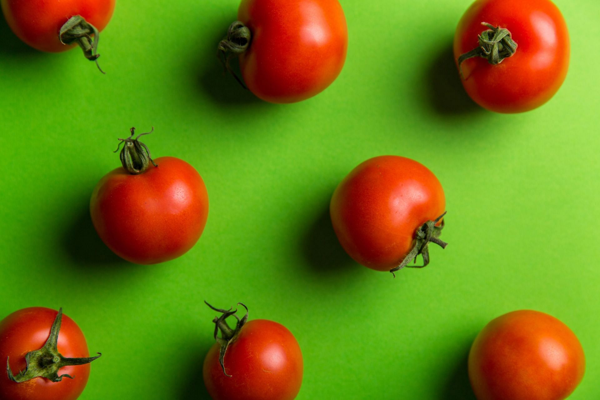 tomato juice benefits (image sourced via Pexels / Photo by toni)