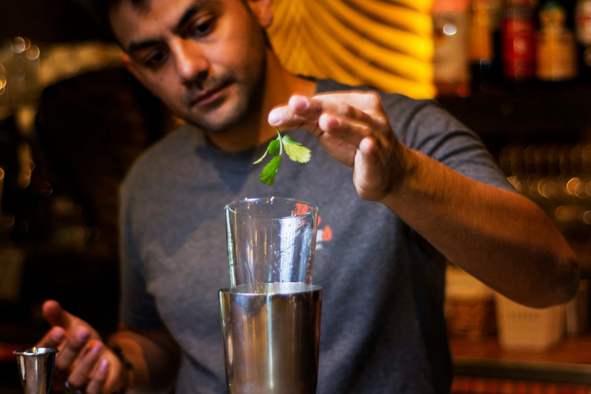 Coriander water is yummy (Image by Kike Salazar/Unsplash)