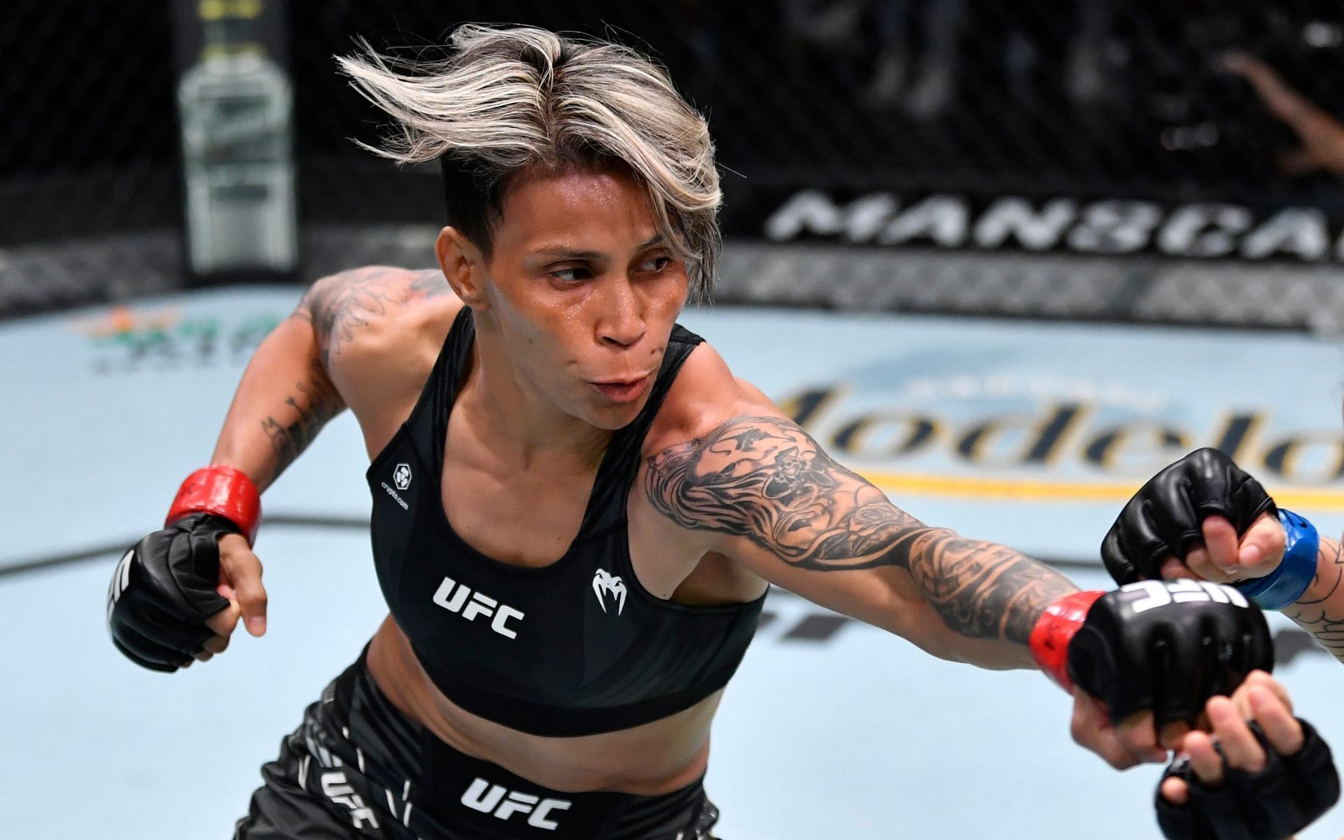 Amanda Lemos is heralded among the most dangerous KO artists in the strawweight division today [Image courtesy: Getty Images]
