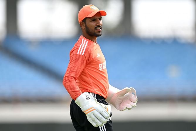 “Seeing a 13-year-old travel alone, I knew this boy is special” - Dhruv Jurel’s coach recalls UP cricketer’s journey