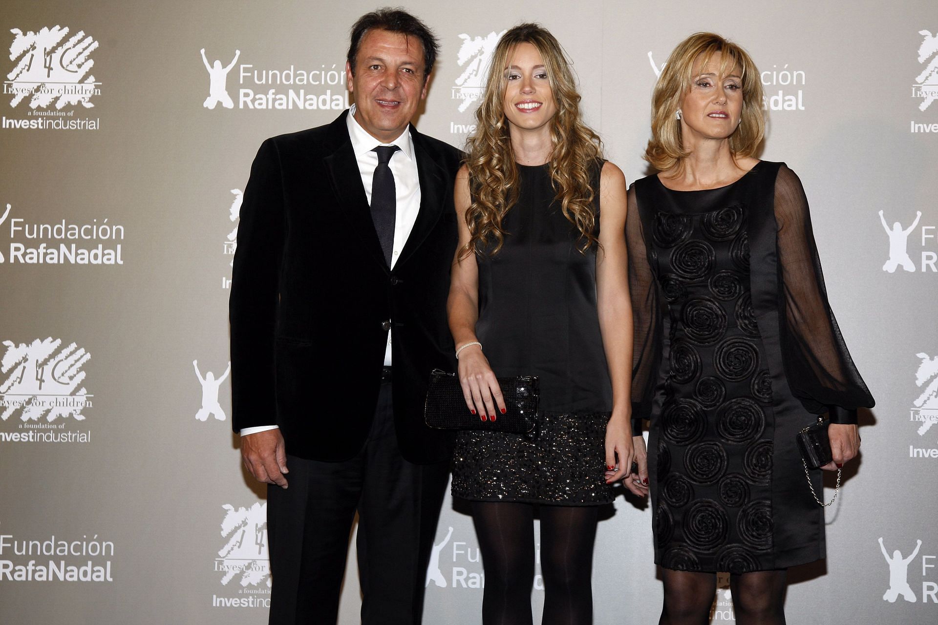 Rafael Nadal&#039;s father Sebastian (L), sister Maribel, and mother Ana Maria Perera (R)