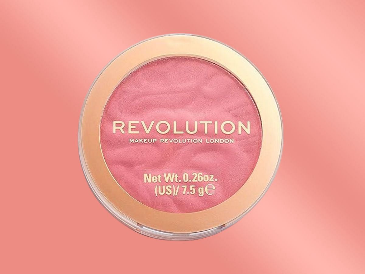 Makeup Revolution powder blusher (image via Amazon)