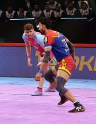 In frame Reza Mirbagheri during Surender Gill's raid (image via PKL)