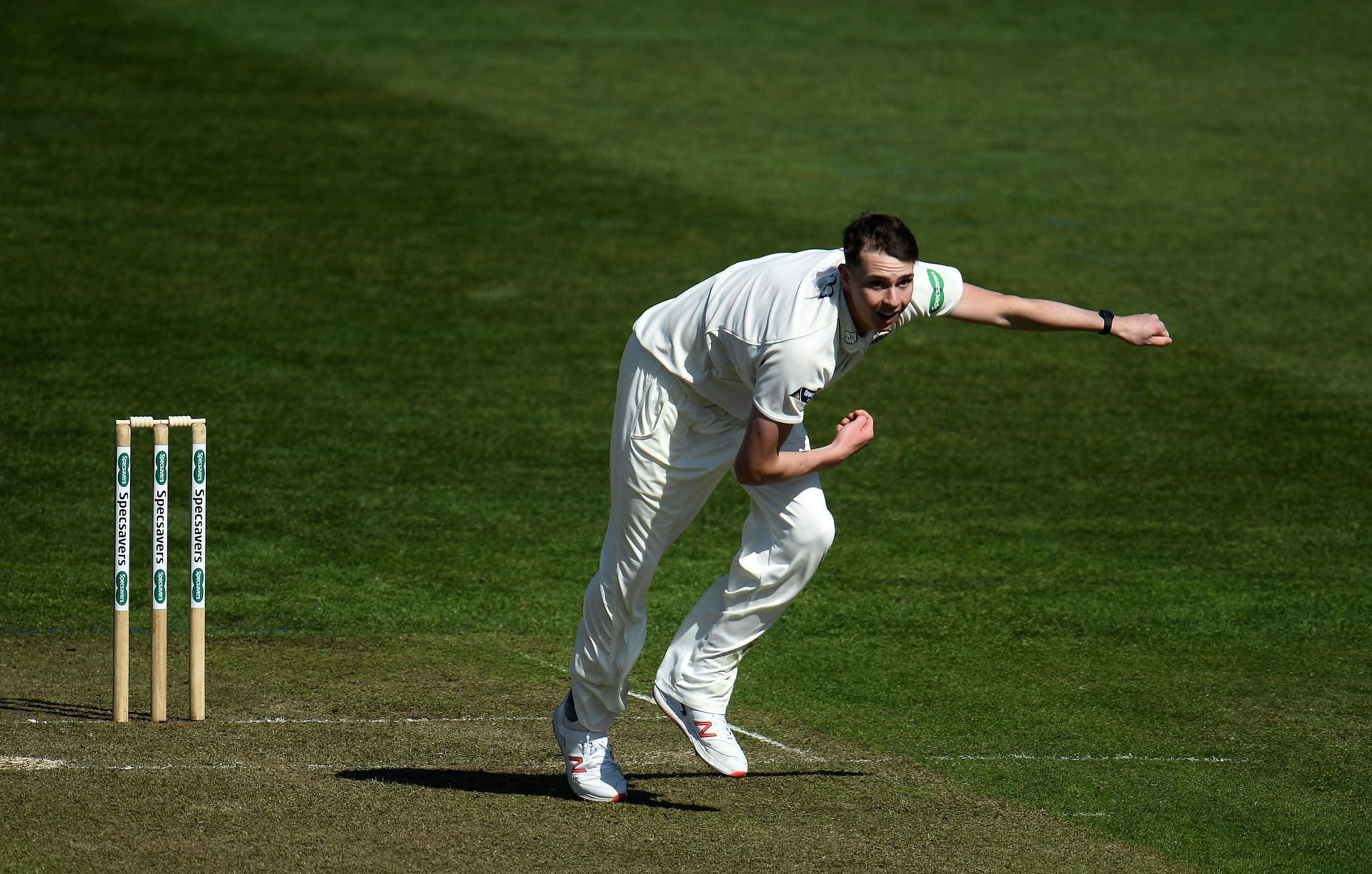 Gloucestershire v Derbyshire - Specsavers County Championship: Division Two