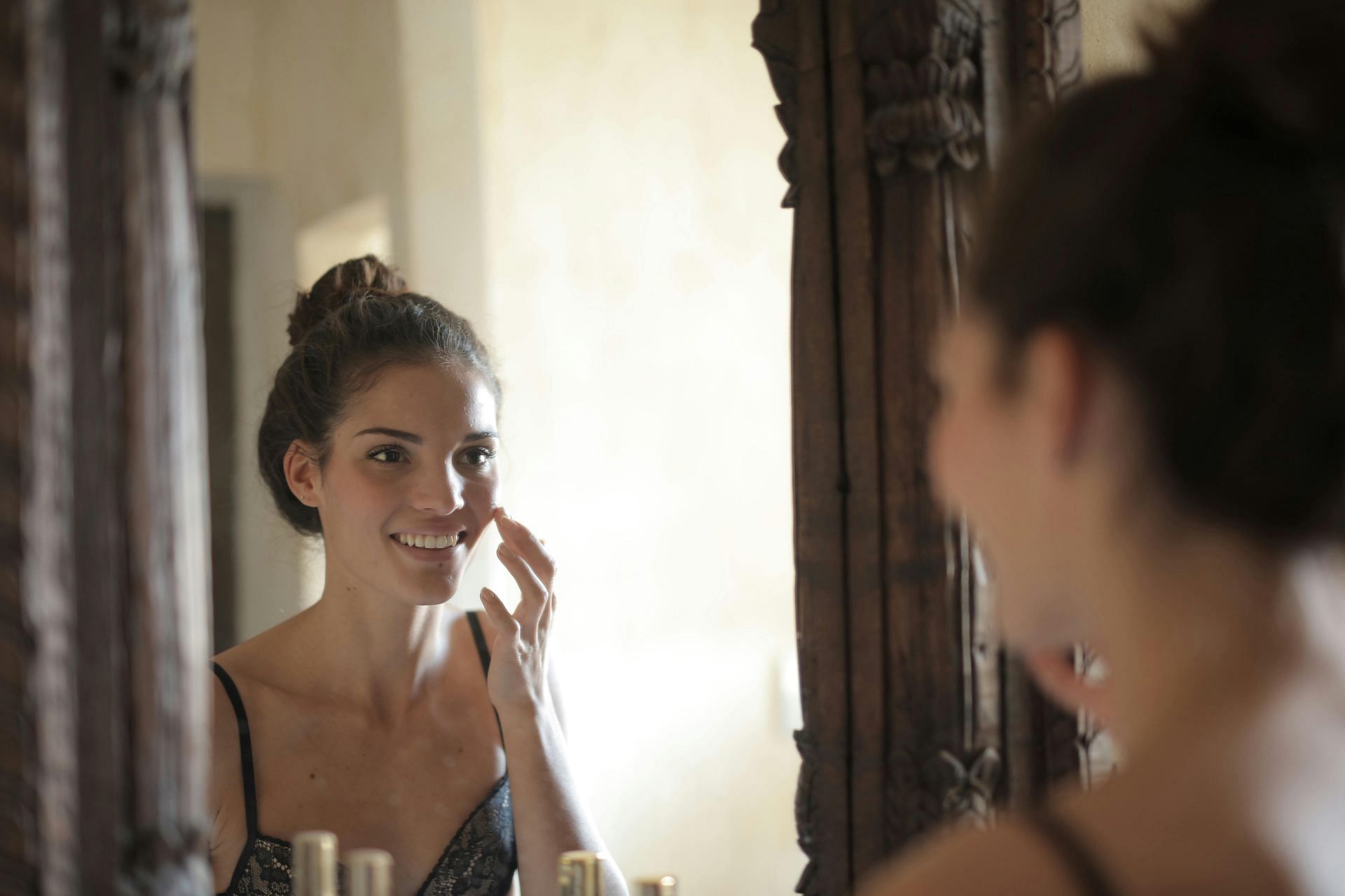 8 ways to remove unwanted hair at home (image sourced via Pexels / Photo by andrea)