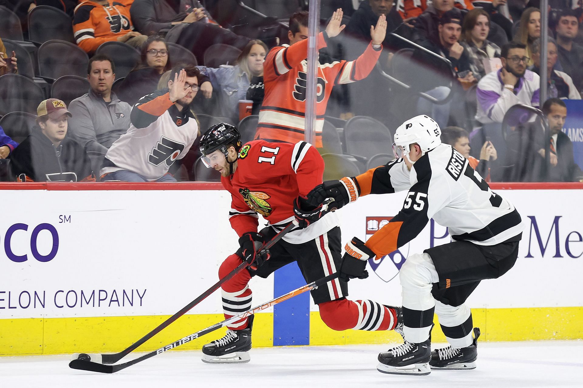 Chicago Blackhawks v Philadelphia Flyers