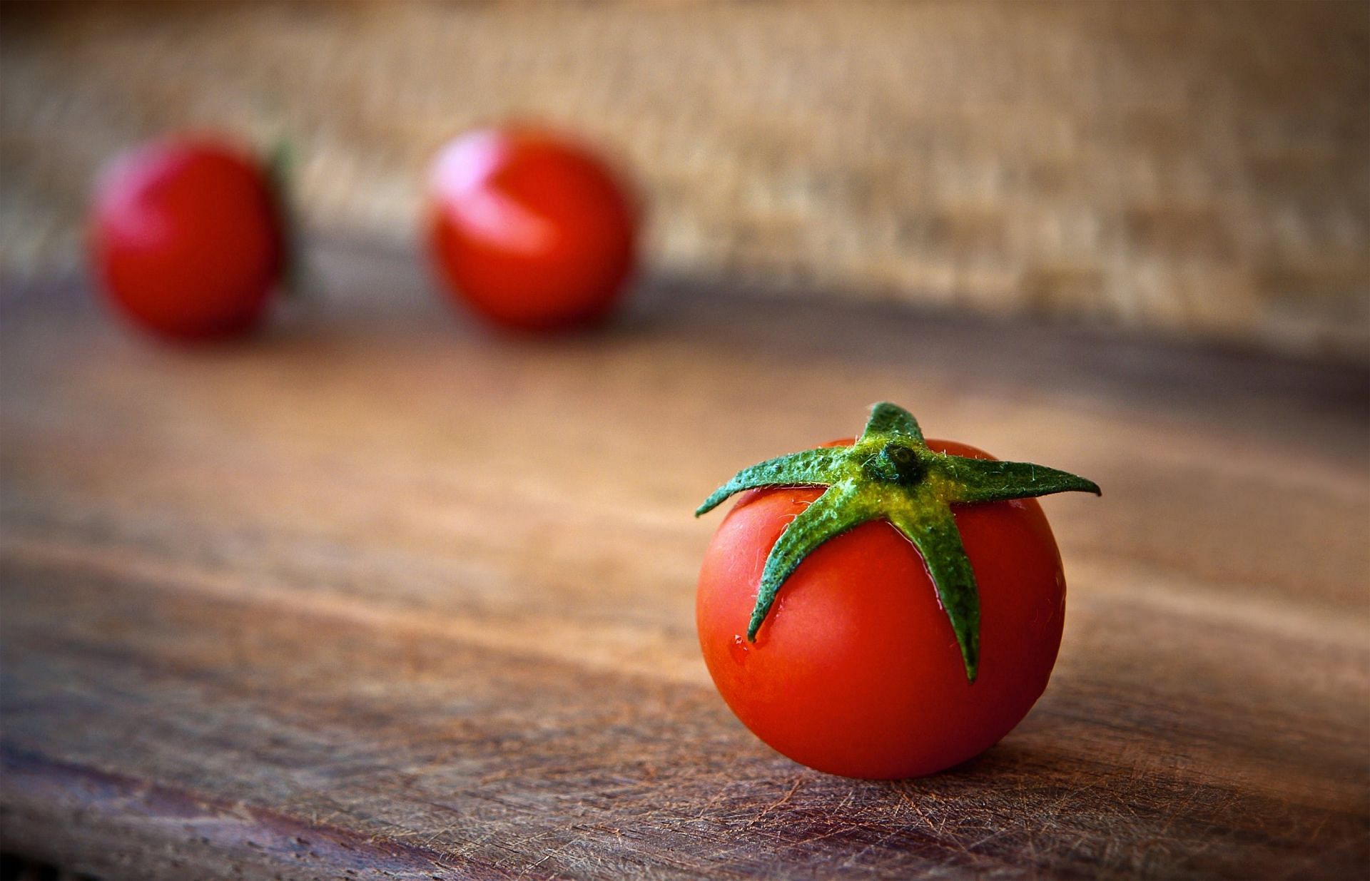 tomato juice benefits (image sourced via Pexels / Photo by pixabay)