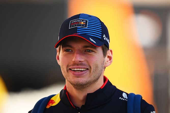 "He's gloating, He's taunting us, He knows": Former F1 champion reacts to Max Verstappen's post after 1st day of pre-season testing