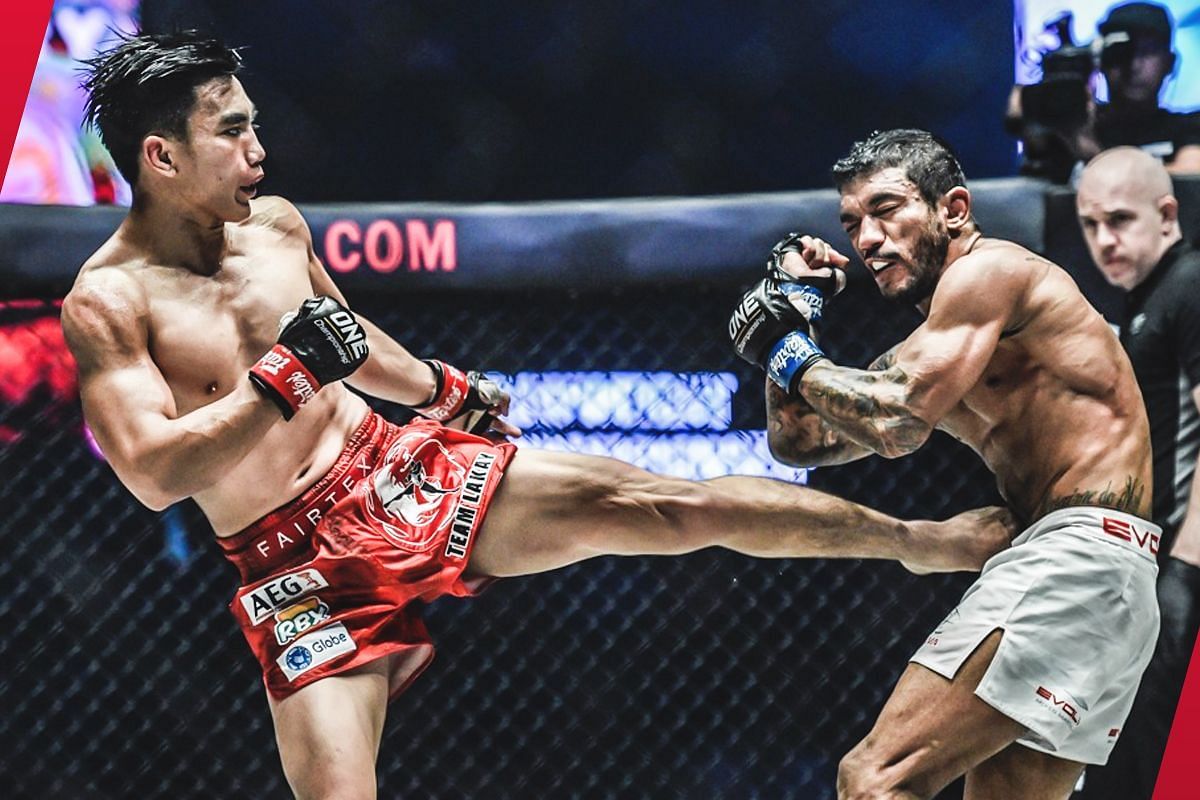 Joshua Pacio fighting Alex Silva | Image credit: ONE Championship