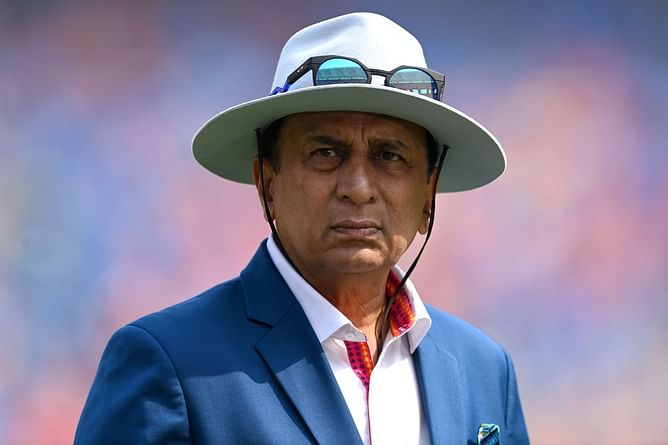"I'd bend down as if I was going to pick the ball up, then I'd pluck a bit of grass" - Ian Chappell tells fascinating Sunil Gavaskar tale