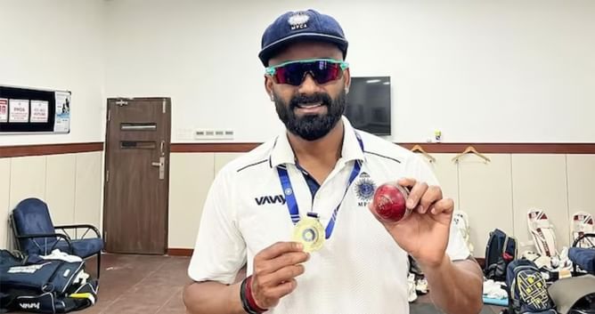 रणजी ट्रॉफी में भारतीय खिलाड़ी ने रचा इतिहास, 4 गेंदों में 4 विकेट चटकाने वाले तीसरे गेंदबाज बने