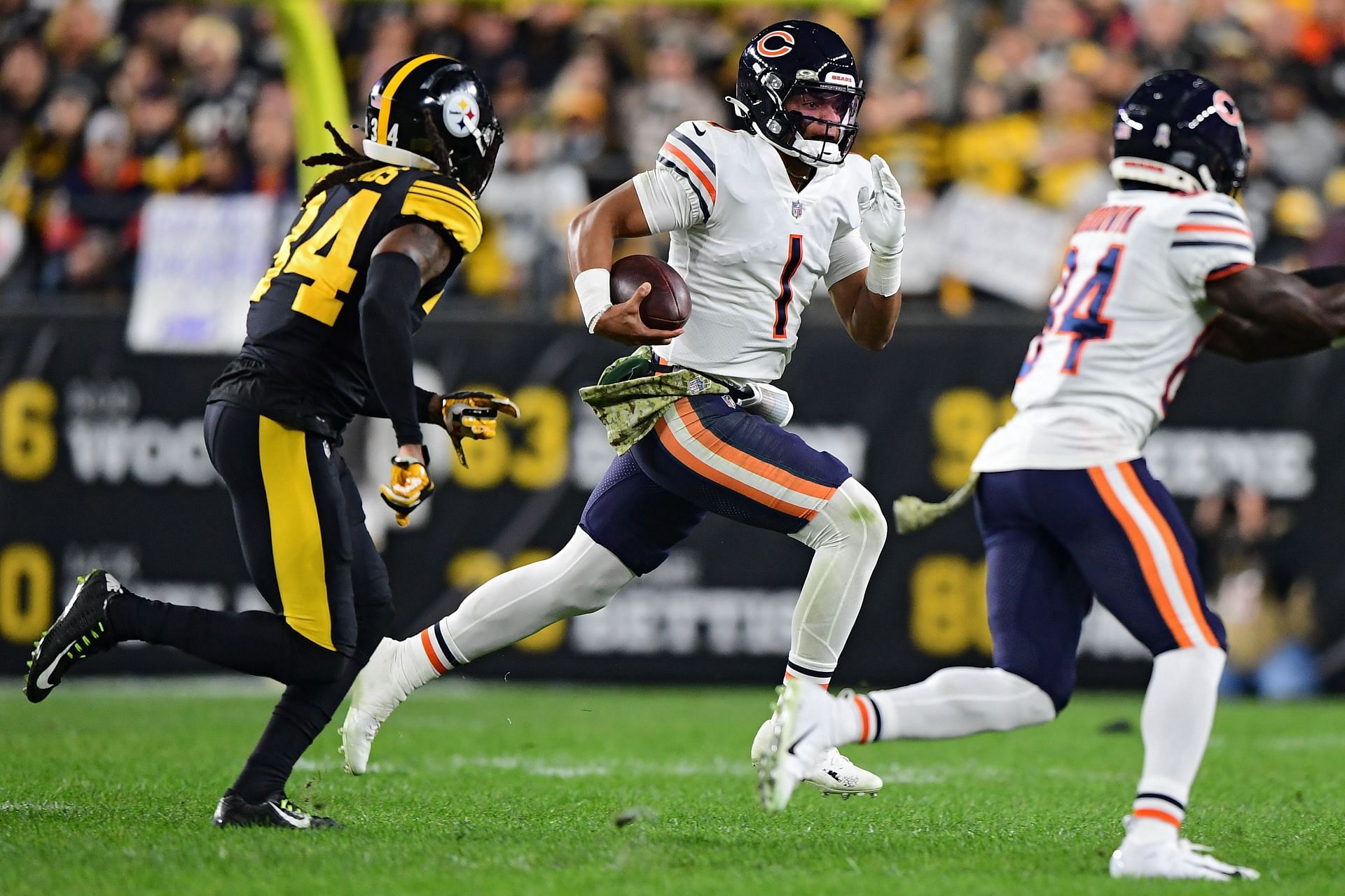 Justin Field during Chicago Bears v Pittsburgh Steelers