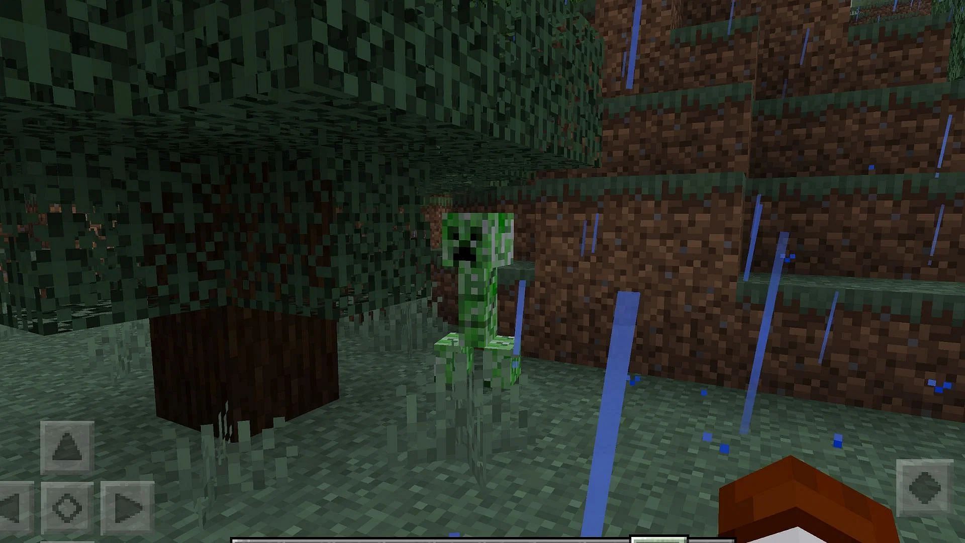 Creeper in Minecraft (Image via Mojang Studios)