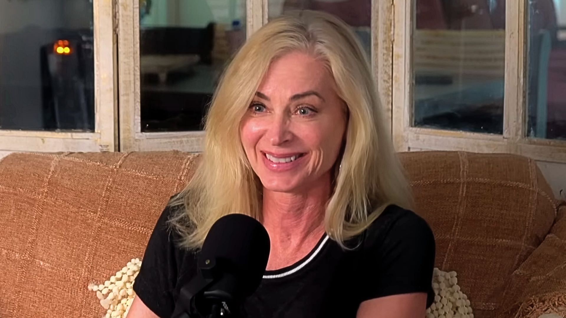 Actress Eileen Davidson has featured across TV shows, movies, and soap operas (Image via YouTube/State Of Mind with Maurice Benard, 4:10)