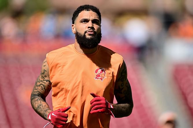 NFL Rumors: Mike Evans, Buccaneers "far apart" in negotiations; Tampa Bay takes $7,400,000 hit ahead of free agency
