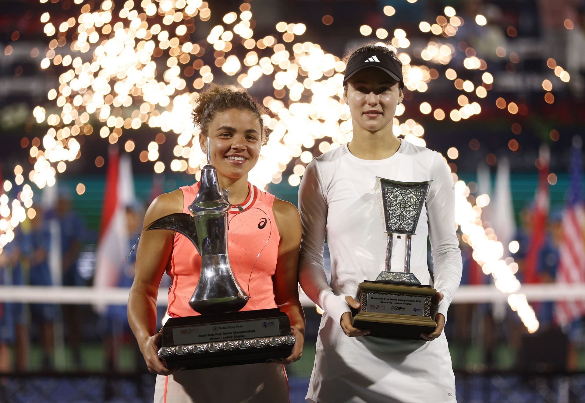 Jasmine Paolini and Anna Kalinskaya at the 2024 Dubai Tennis Championships.
