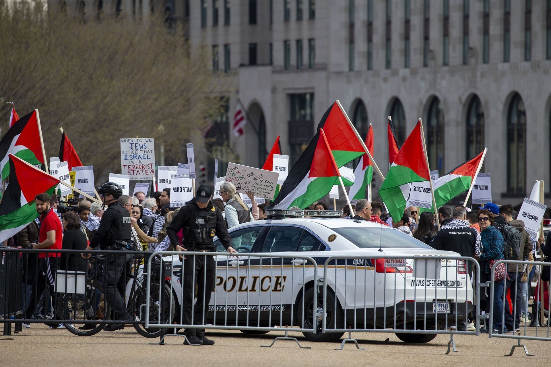 Anti-Israel Protesters Rally Outside The White House Ahead Of Prime Minister Benjamin Netanyahu