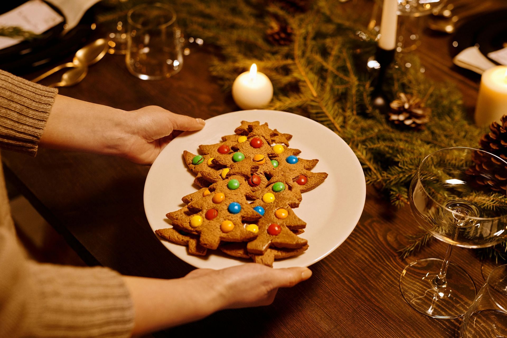 Girl Scout Cookies (image sourced via Pexels / Photo by nicole)
