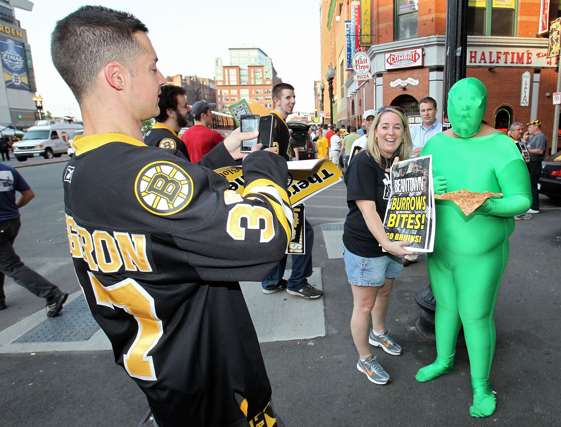 Vancouver Canucks v Boston Bruins - Game Four