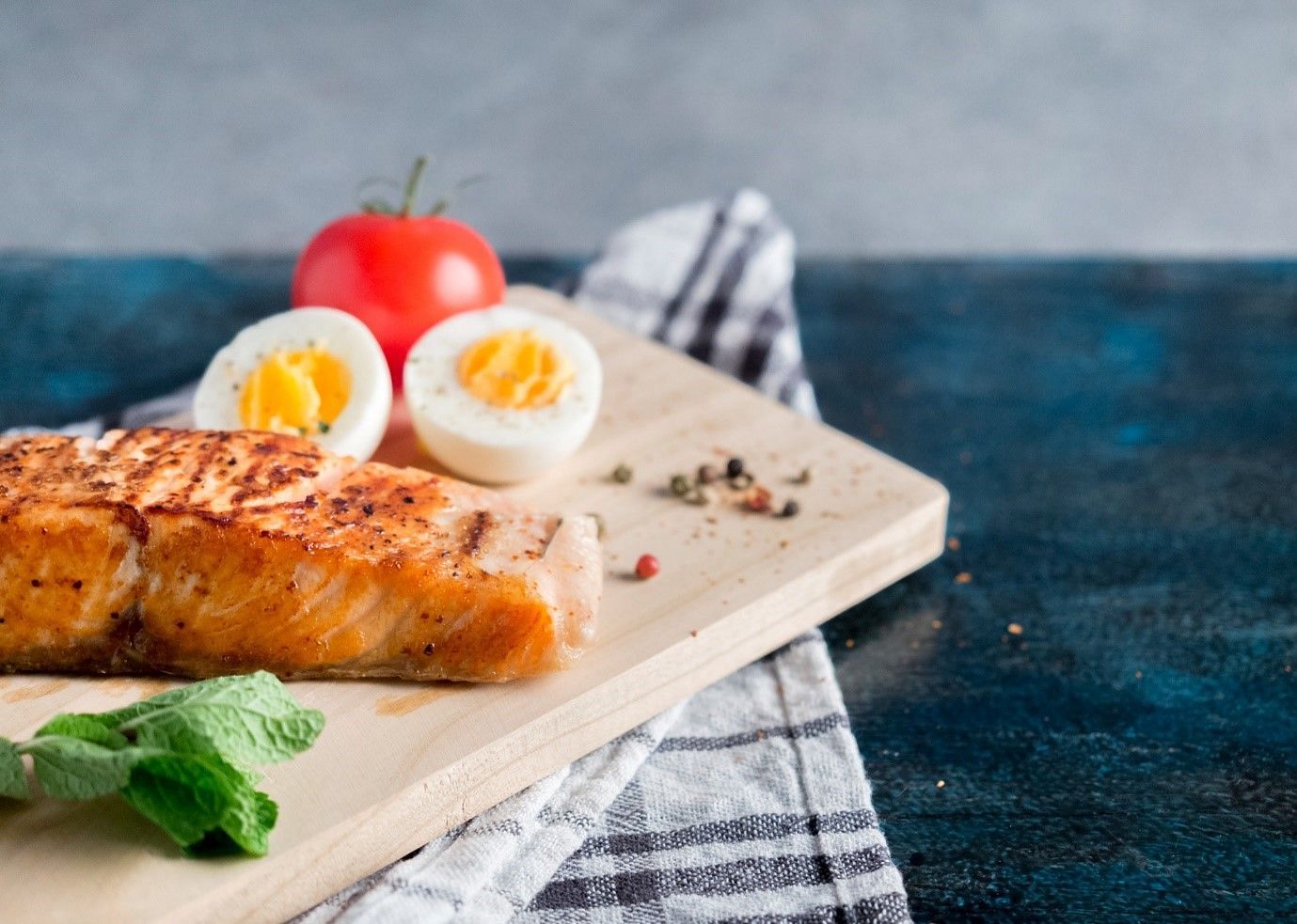 Salmon, Eggs, and Chicken are some foods high in choline (Image by Freepik on Freepik)