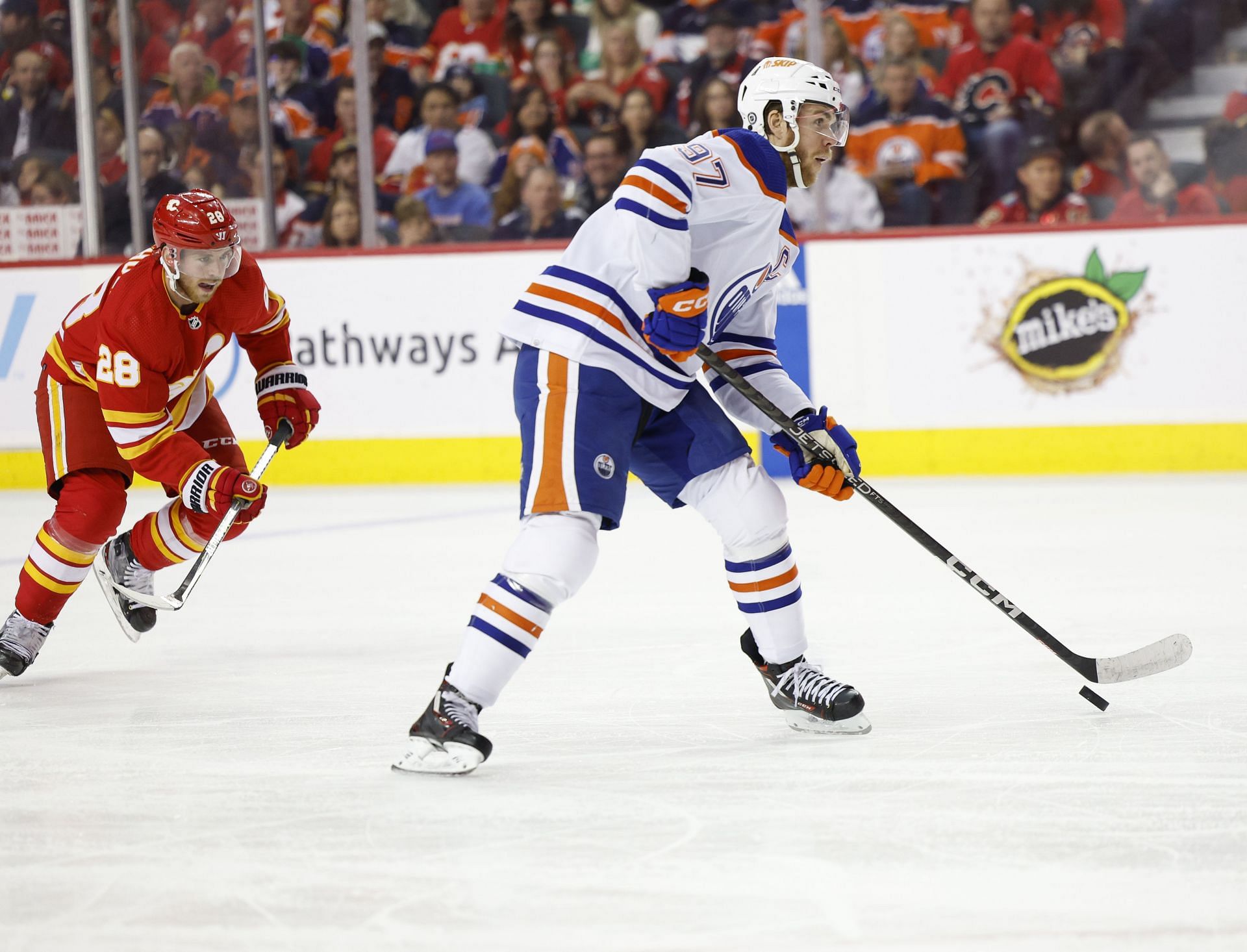 Edmonton Oilers v Calgary Flames