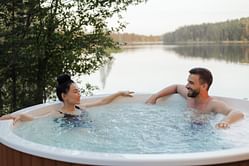 8 Effective hot tub health benefits