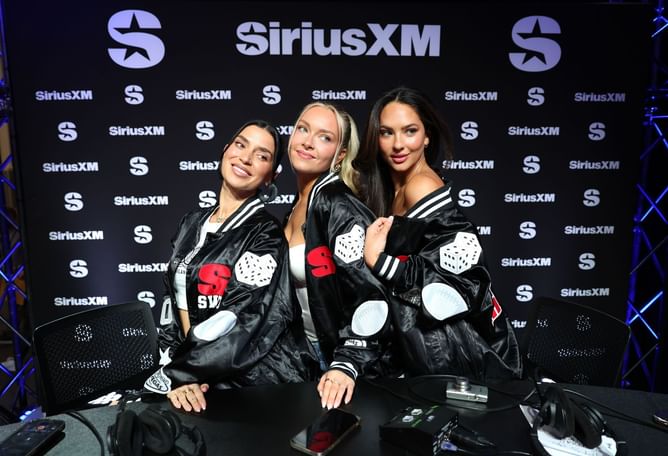 (Photos): Christen Harper, Camille Kostek glam up Las Vegas as SI Swimsuit hosts lavish events for Super Bowl weekend