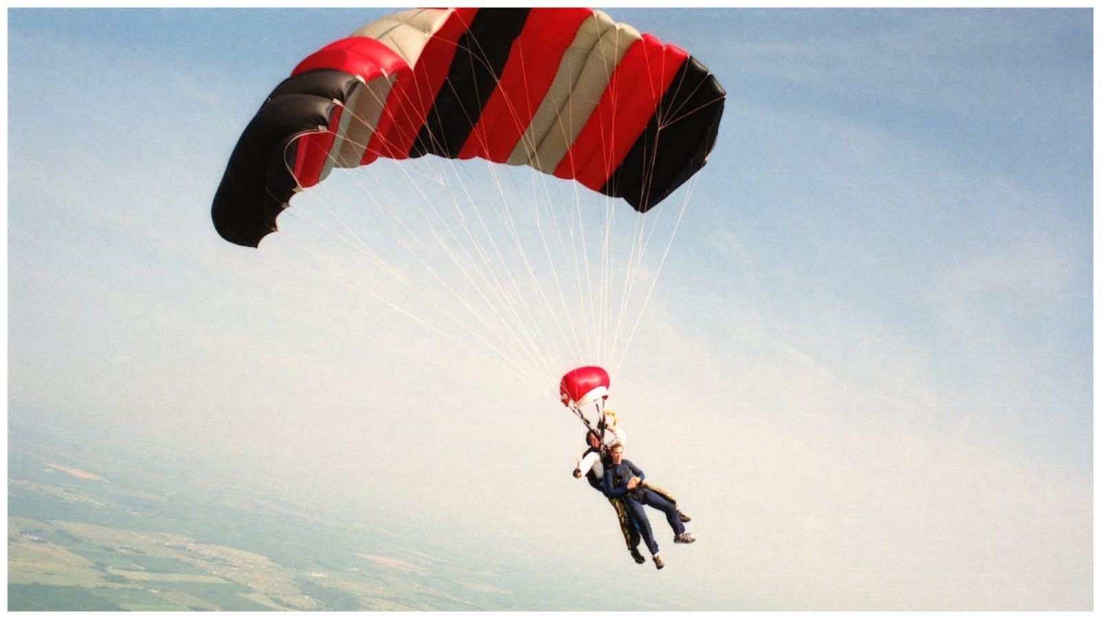 Terry Gardner lost his life while skydiving (Image via Pexels)